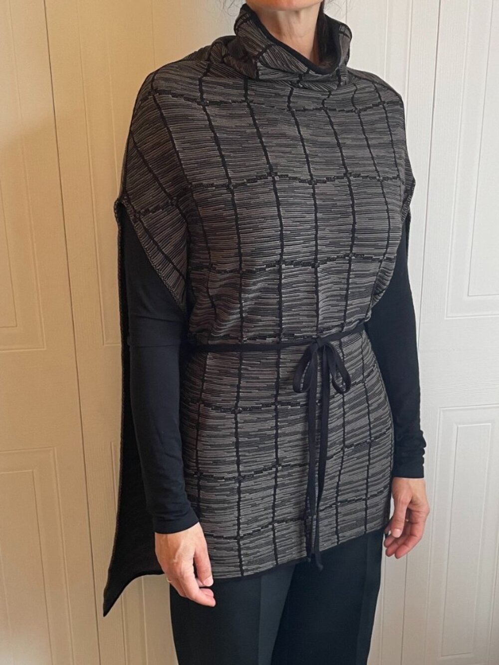 NWOT Sarah Pacini Poncho - Avant-Garde Grid Print- 3-Way Wear - Brown/Black